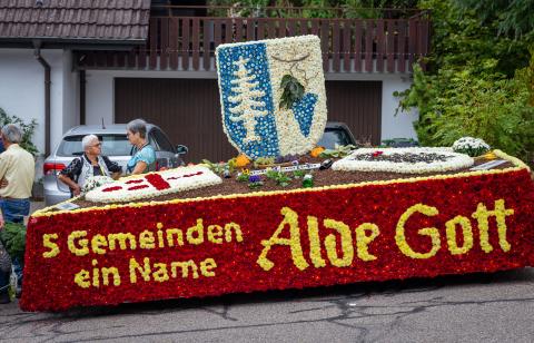 5 Gemeinden, ein Alde Gott